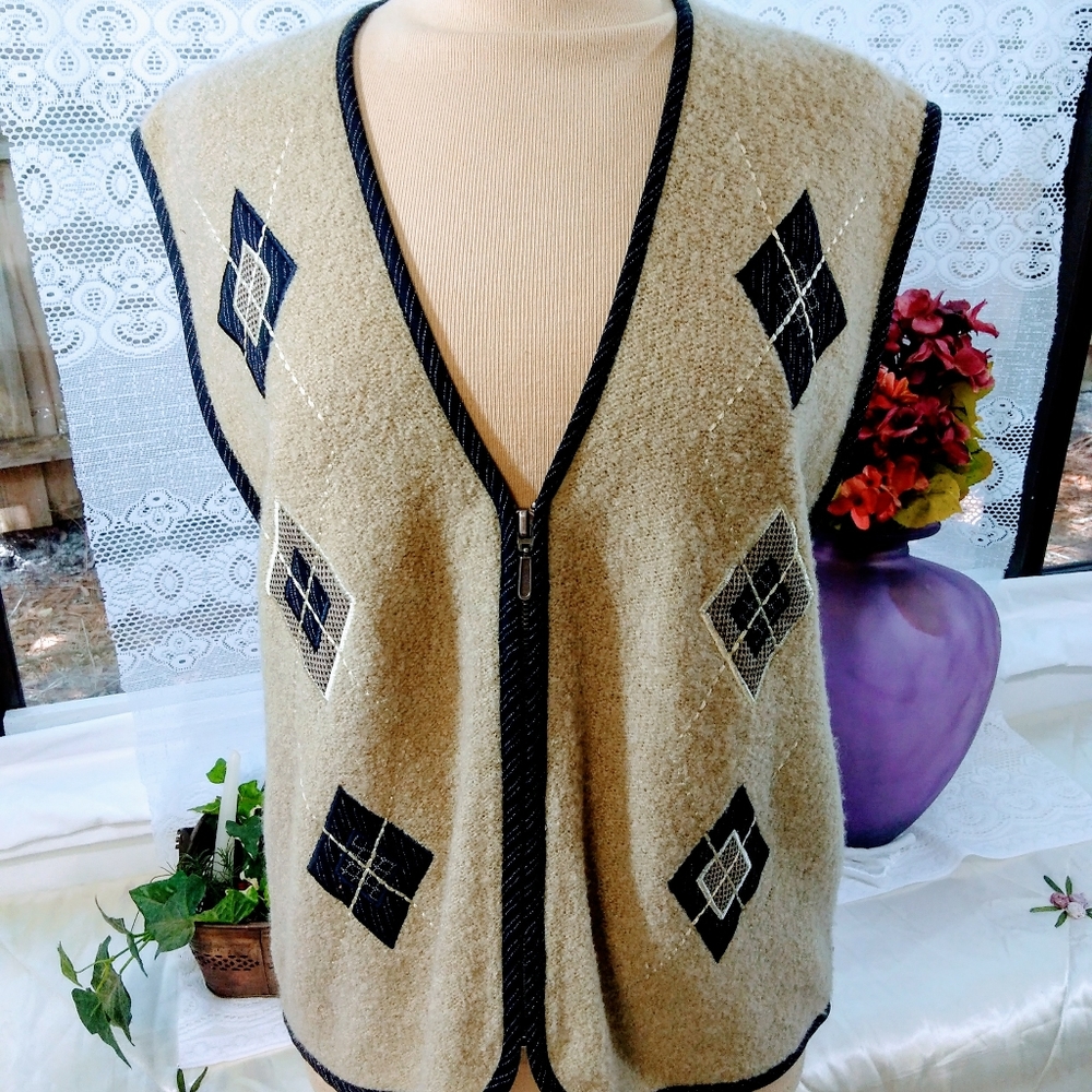 Koret petites size PM vest.